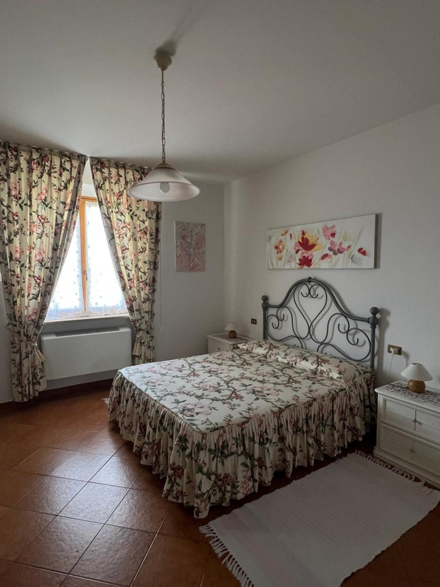 La Casa Di Montelonti Apartman Poggibonsi Kültér fotó
